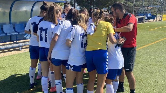 JuvenilFem-Futbolellas-3